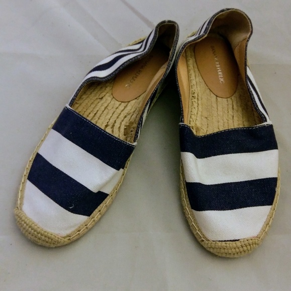 Banana Republic Shoes - Banana Republic canvas espadrille flats
